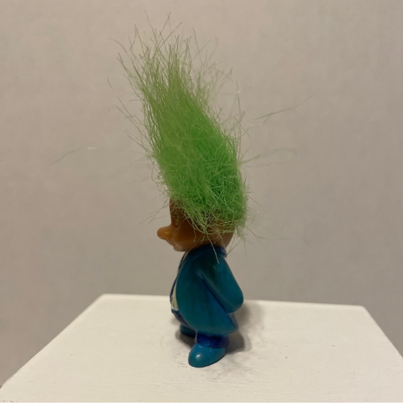 SOMA Troll Green hair Yellow Eyes Suit Tie Crazy Office Worker Cubicle Doll 05 - Picture 7 of 7